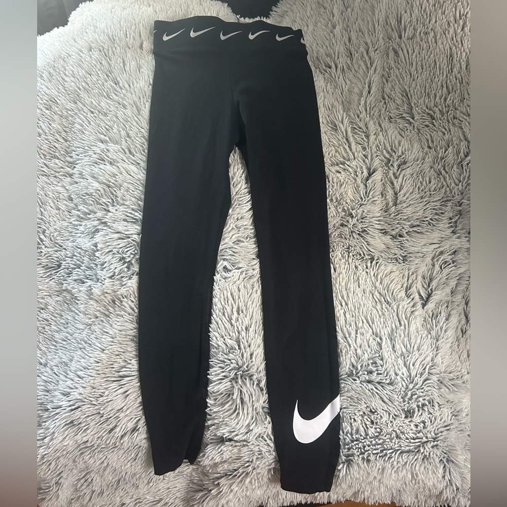 Nike Women's High-Rise Swoosh Athletic Leggings